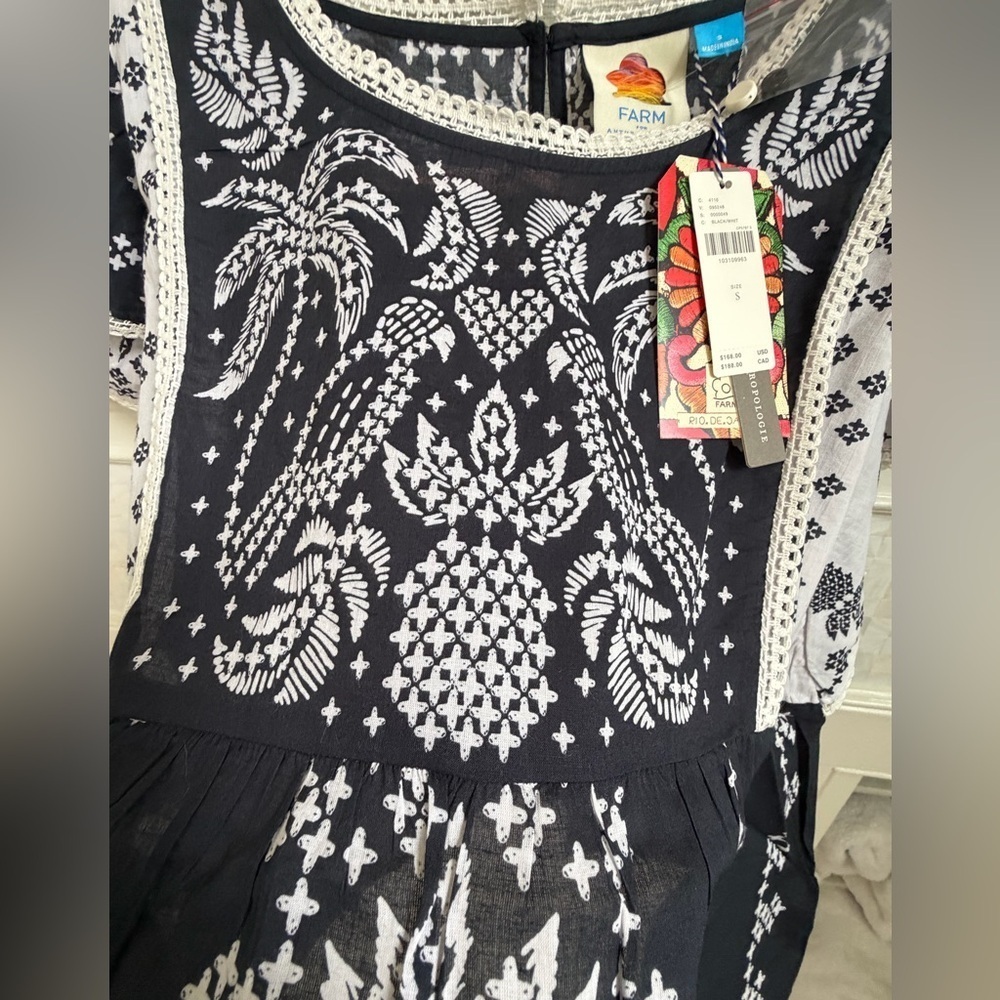 NWT new small Anthropologie x farm Rio printed flutter sleeve top black white - Picture 9 of 16